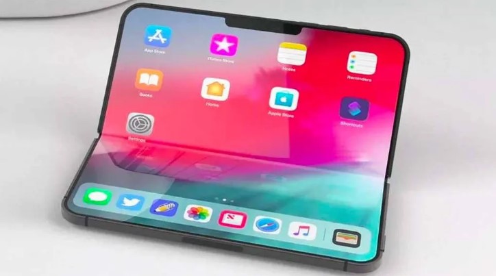 Thiết kế iPhone 17 Flip / Fold dự kiến với màn hình ngoài mini và màn hình lớn bên trong.